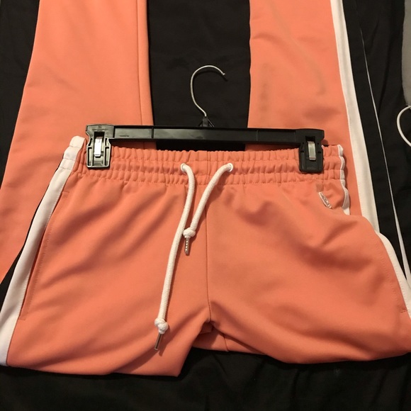 AAO pink track suit - Picture 4 of 6